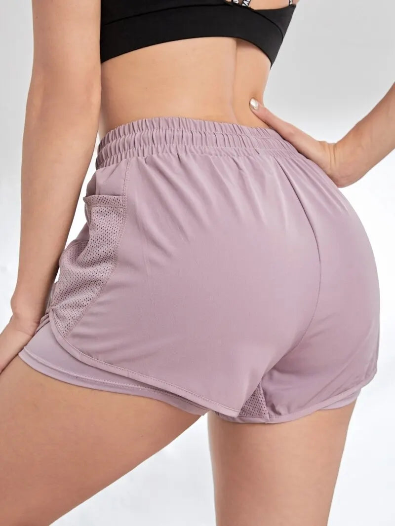Shorts esportivos elásticos femininos, shorts com bolsos, leggings de ioga de duas peças falsas para corrida e treinamento