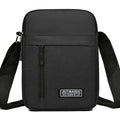 Bolsa pequena masculina - uma bolsa transversal ou bolsa de ombro simples e leve - é adequada para viagens de negócios.